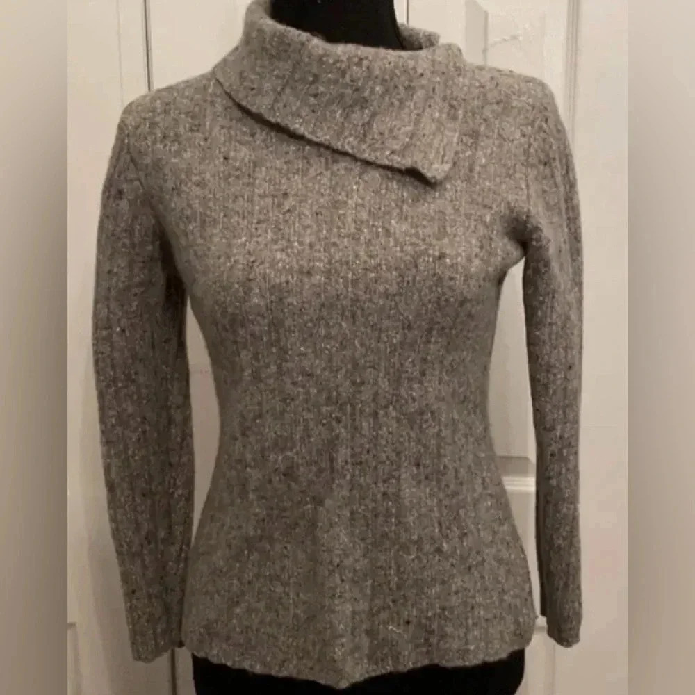 Valerie Stevens Separates Wool/Angora Button Turtleneck Gray Sweater WMs S/M EUC - Picture 9 of 9